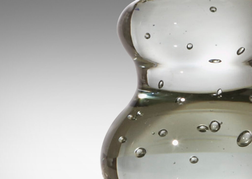 Gallery BAC calabash form in hand-crafted clear glass with lyrical engaged bubbles