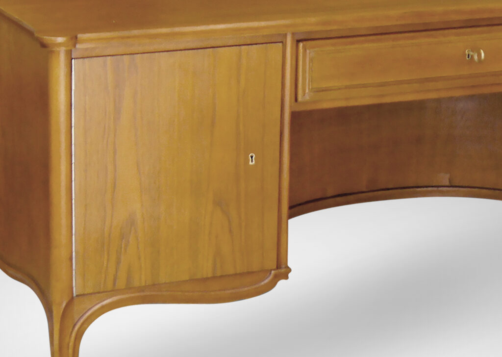 Gallery BAC rounded kneehole desk