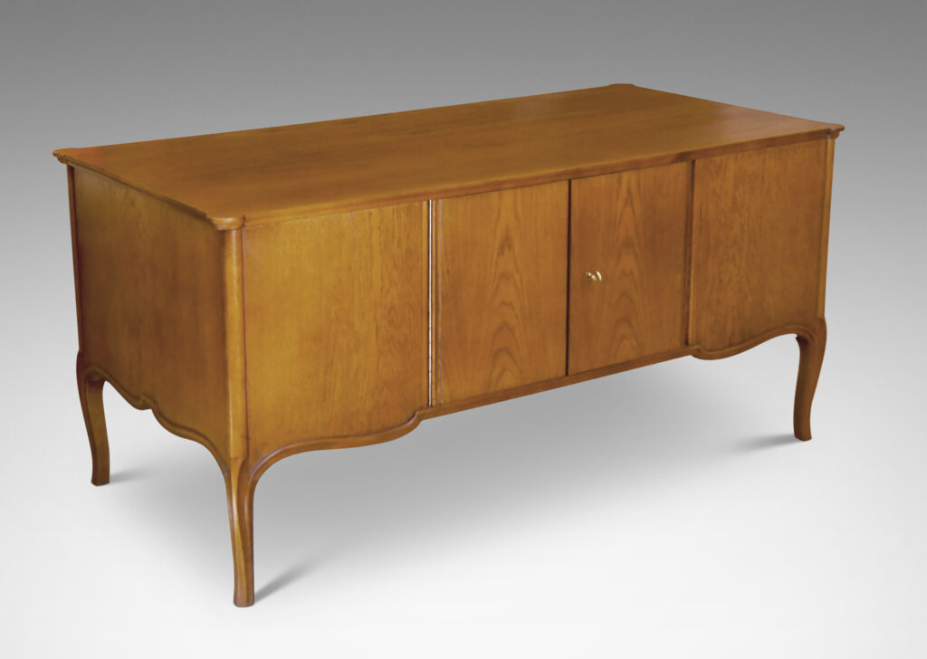 Gallery BAC rounded kneehole desk