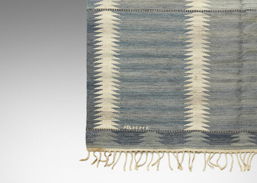 Gallery BAC Flat-weave carpet in wool in with square sections of alternating shades of blue