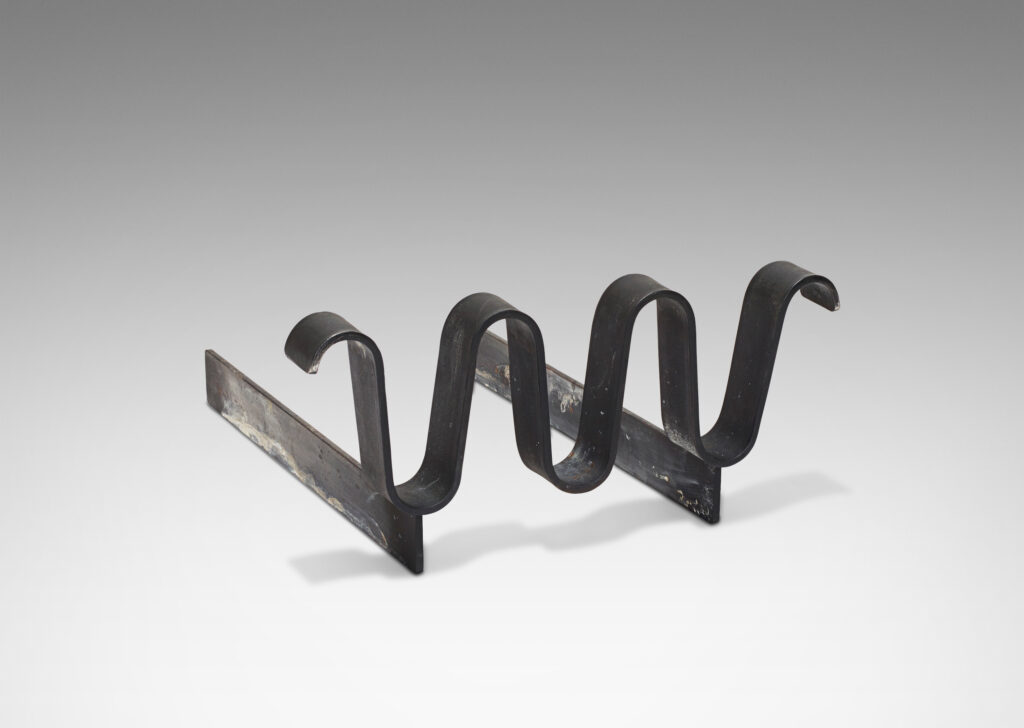 Gallery BAC andiron in blackened wrought iron