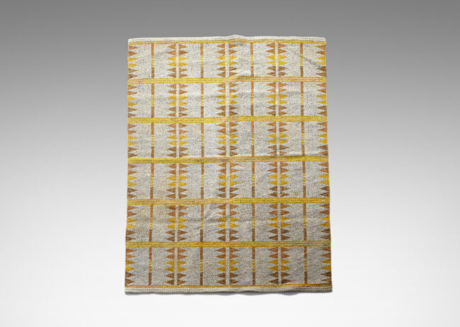 Gallery BAC eversible flat-woven carpet with horizontal stripes in alternating honey hues