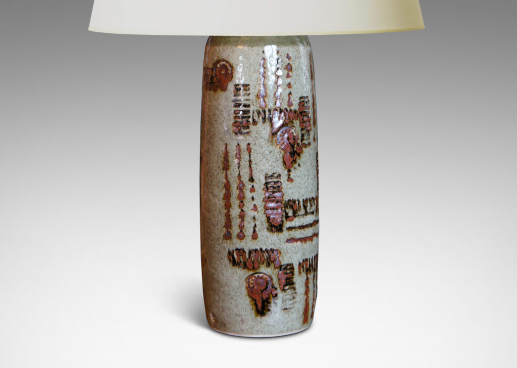 Gallery BAC column form with carved abstracted motifs evoking Japanese calligraphy