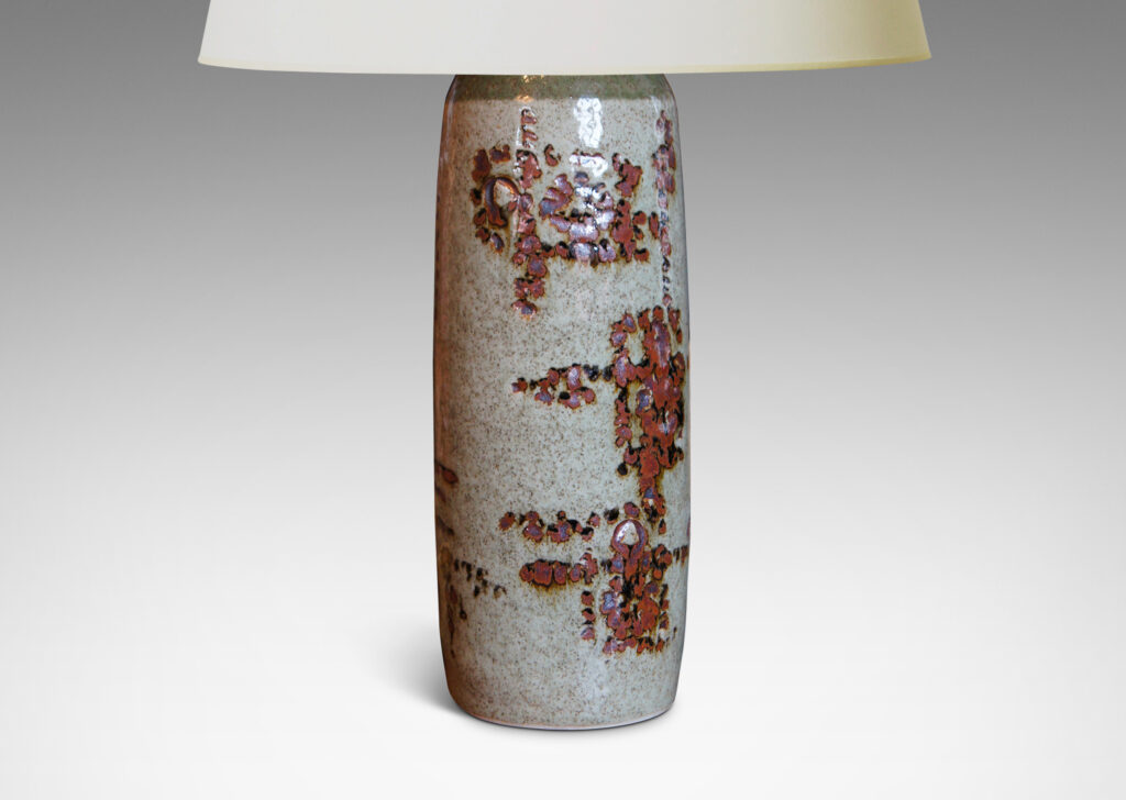 Gallery BAC column form with carved abstracted motifs evoking Japanese calligraphy