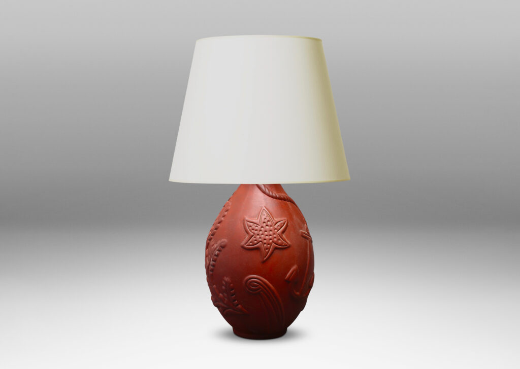 Gallery BAC table lamp with charming marine-themed reliefs (anchor, small fish, starfish, seaweed