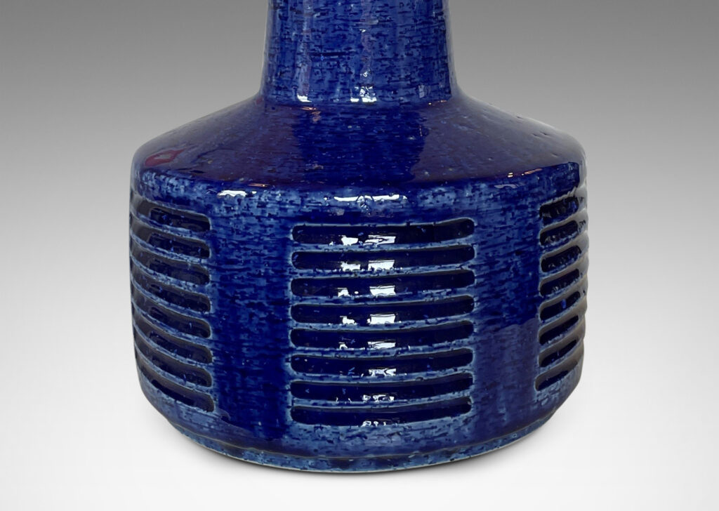 Gallery BAC drum for base with tall neck and carved hash mark design in a saturated cobalt blue