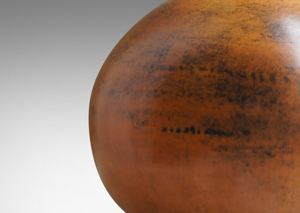 Gallery BAC bulb form with attenuated neck in orange-caramel with atmospheric dry brush brown