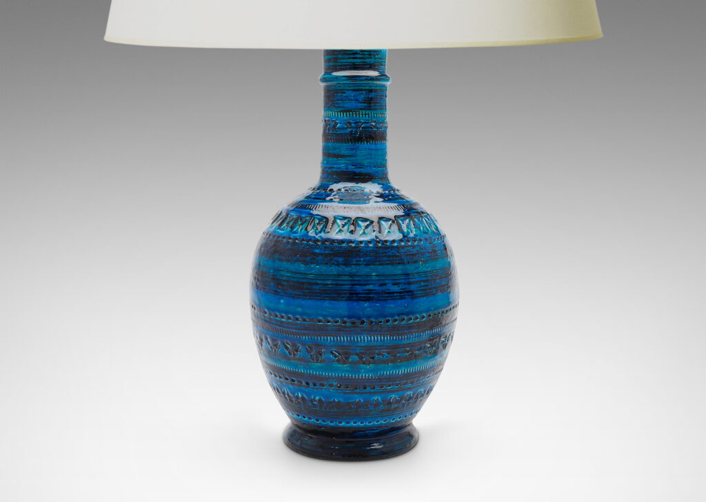 Gallery BAC ovoid body and tall neck with impressed bands of geometric motifs