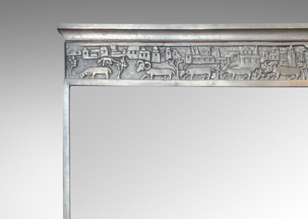 Gallery BAC ectangular glass with filet framing, articulated cavettos top and bottom, and a charming relief depicting a bucolic country scene with animals