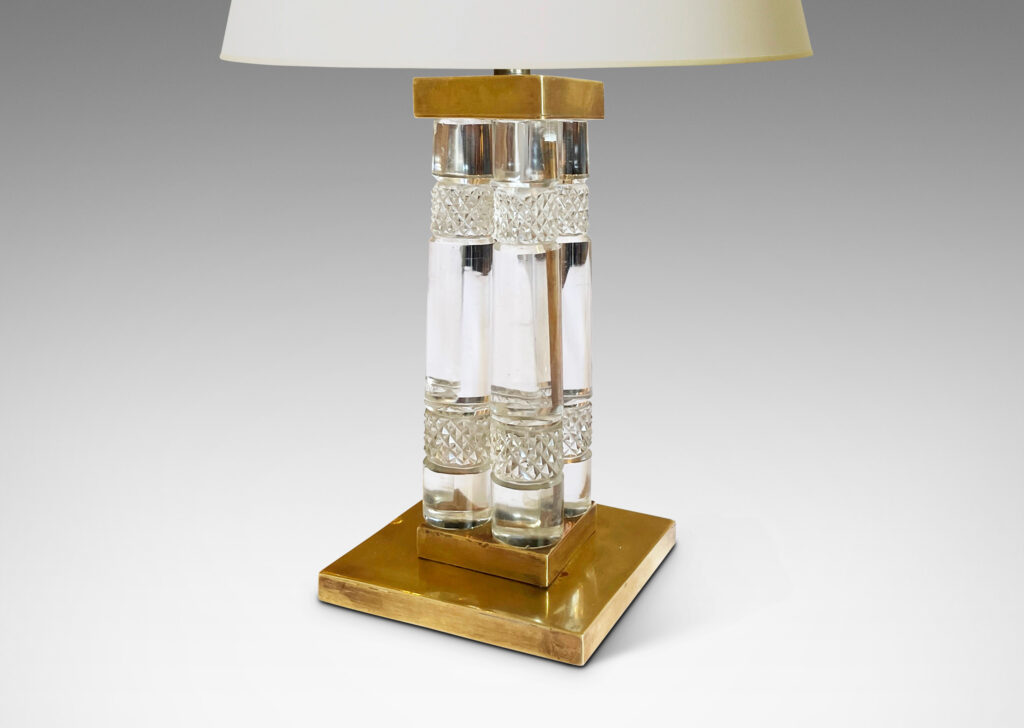 Gallery BAC four tapered crystal columns with diamond-cut bands, with square brass mounts