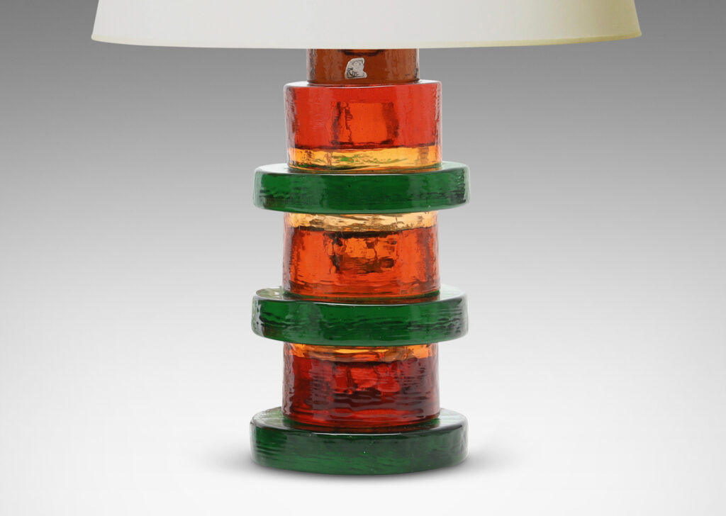 Gallery BAC bases comprised of alternating size disks in green and orange glass