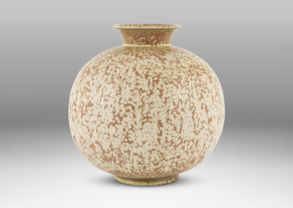 Gallery BAC large plump globe form in dappled ivory-pumpkin brown glazed stoneware