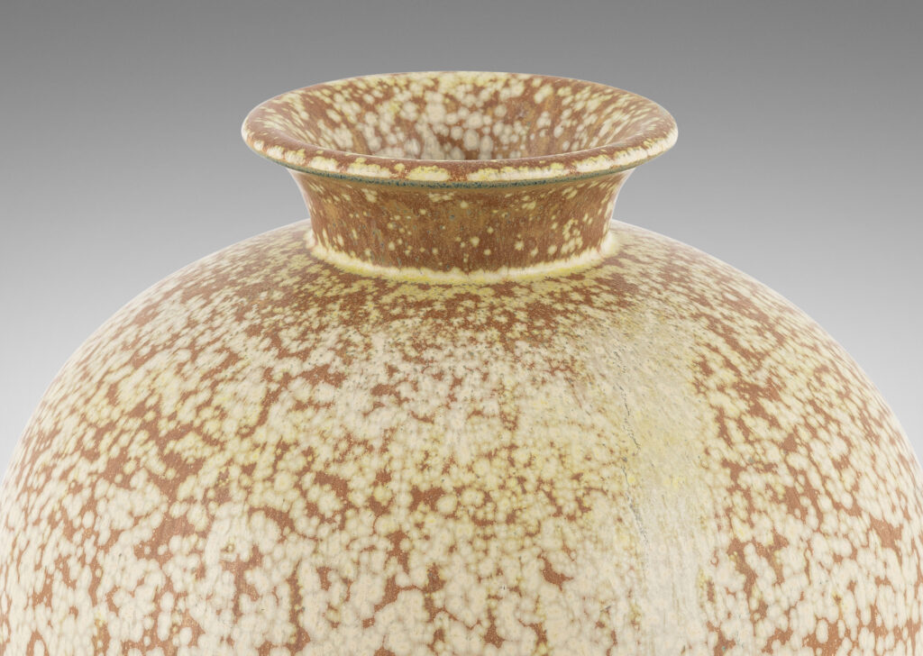 Gallery BAC large plump globe form in dappled ivory-pumpkin brown glazed stoneware