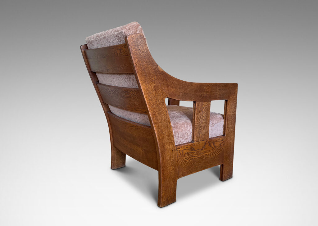 Gallery BAC striking frame with s-curve back and rectilinear front in oak, with new fleece covered cushioning