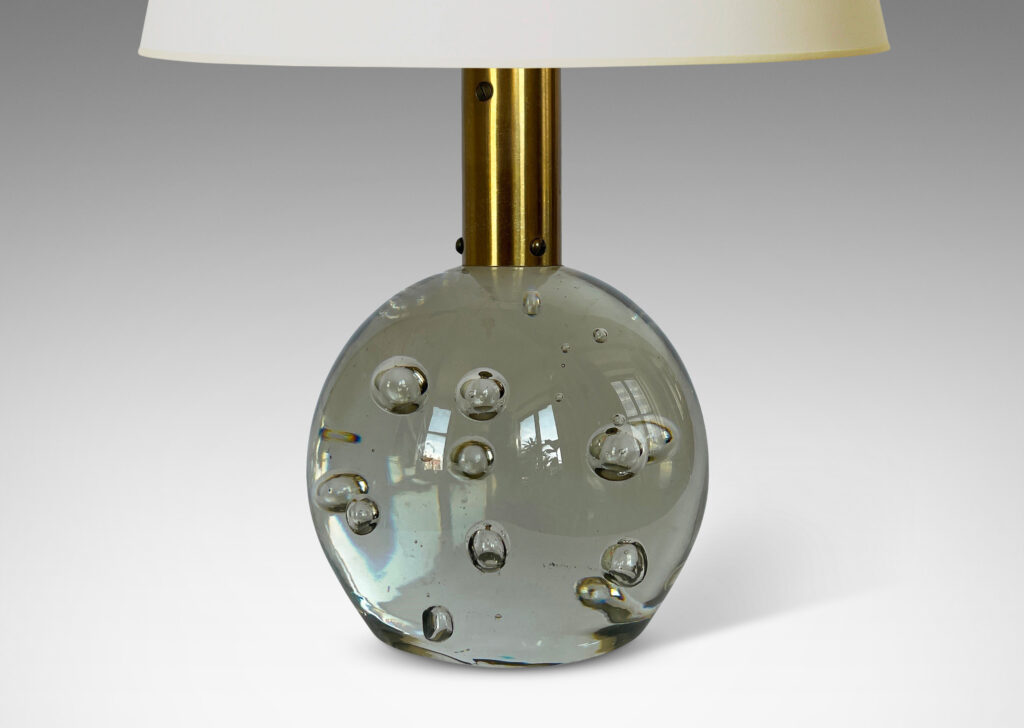 Gallery BAC spherical base in glass with lyrical engaged bubble