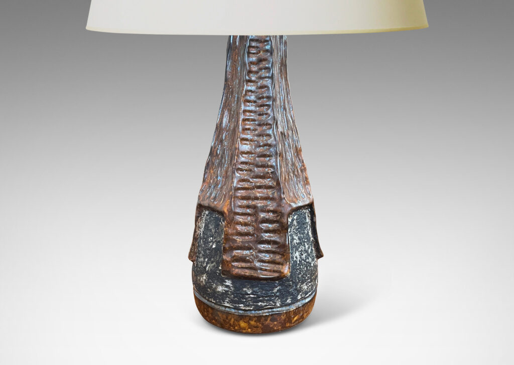 Gallery BAC conical form with textured pelmet reliefs, glazed in brown tones against dark gray