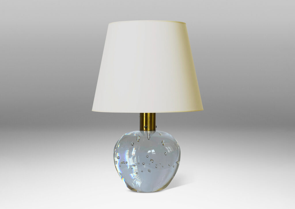 Gallery BAC spherical form in clear crystal with engaged bubbles and a brass stem