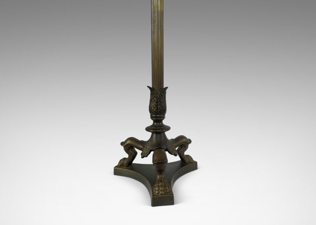 Gallery BAC reeded stand with palmate ornaments and springing lion paw feet; patinated bronze