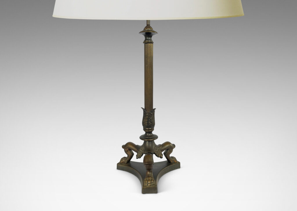 Gallery BAC reeded stand with palmate ornaments and springing lion paw feet; patinated bronze