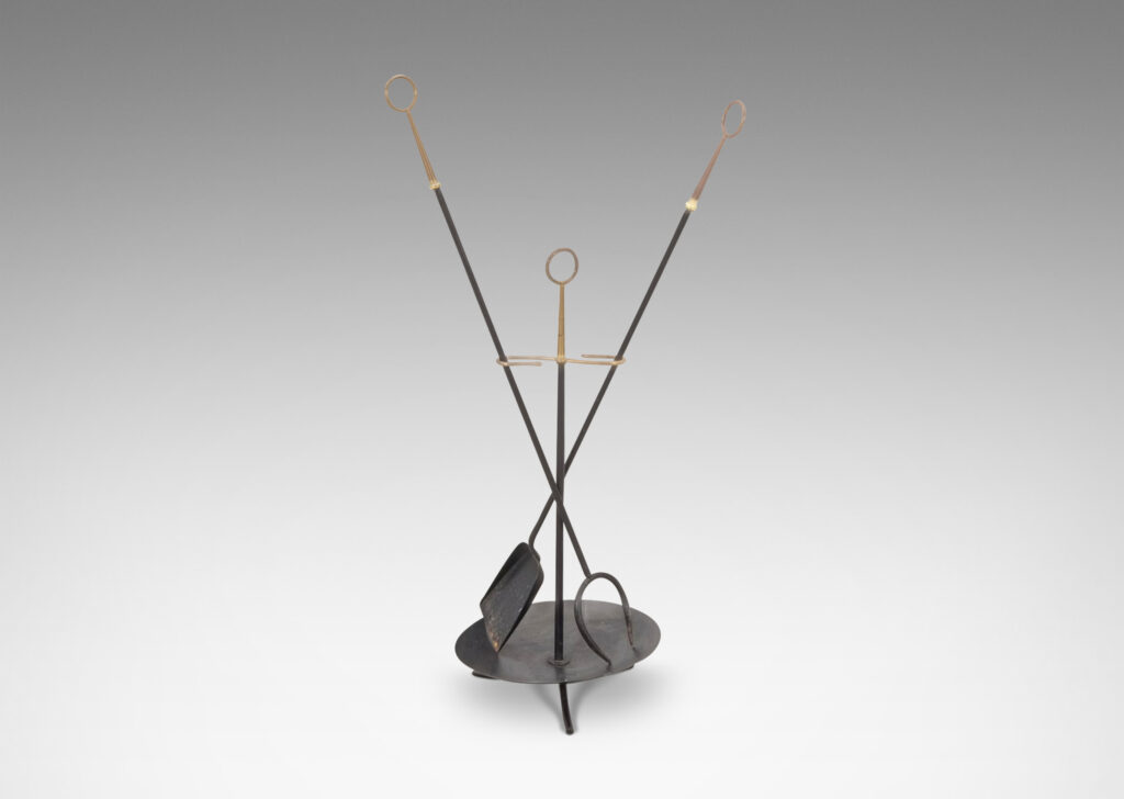 Gallery BAC circle finials and simple lines; brass and lacquered metal