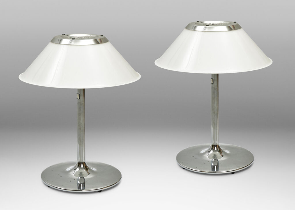 Gallery BAC muscular proportions, with organically modeled disk bases and stand, with wide Empire style shades in opalescent white