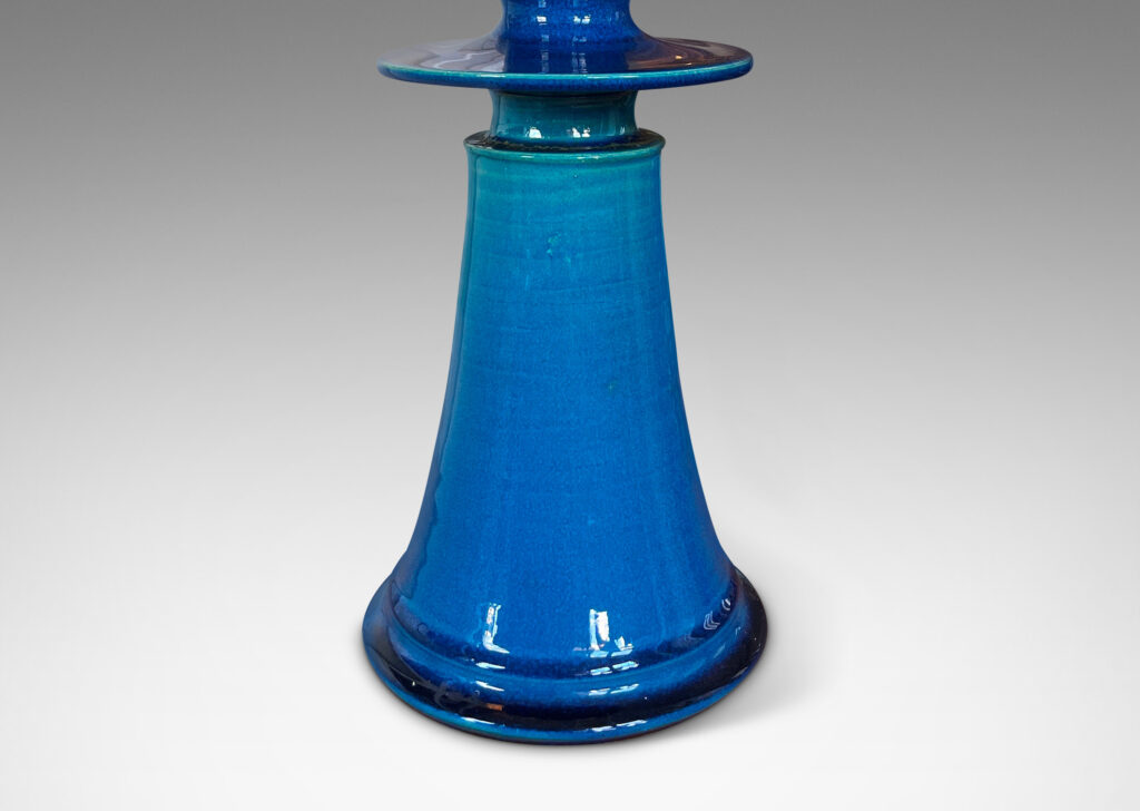 Gallery BAC tall finial-like form glazed in a saturated gloss azure