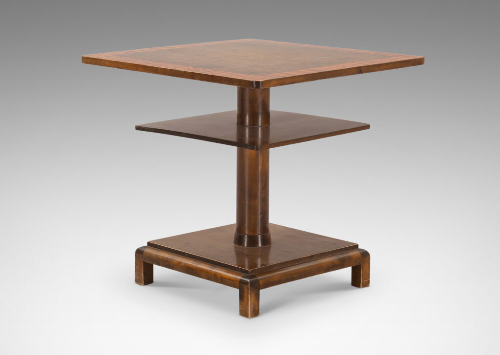 Gallery BAC square top and shelf floating from a pedestal, anchored on a square base with four legs