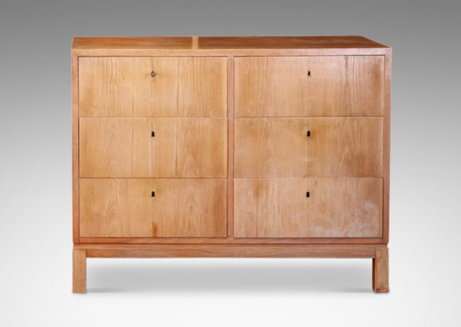 Gallery BAC two columns of three drawers each, with orthogonal lines and articulated base; elm