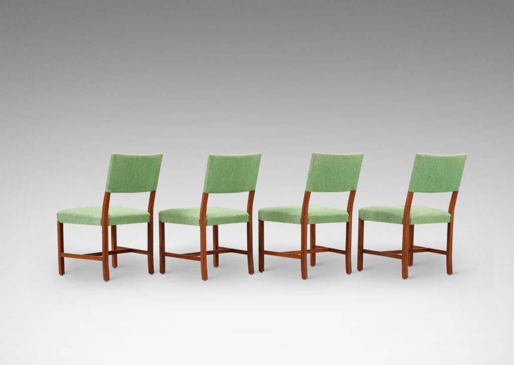 Gallery BAC simple straight lines, with upholstered backs and seats; mahogany