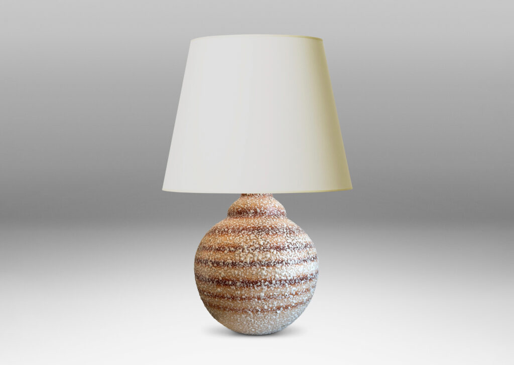 Gallery BAC globe form with calabash-like neck, in ombre tan and brown horizontal banding, with white “crispé” style overglaze