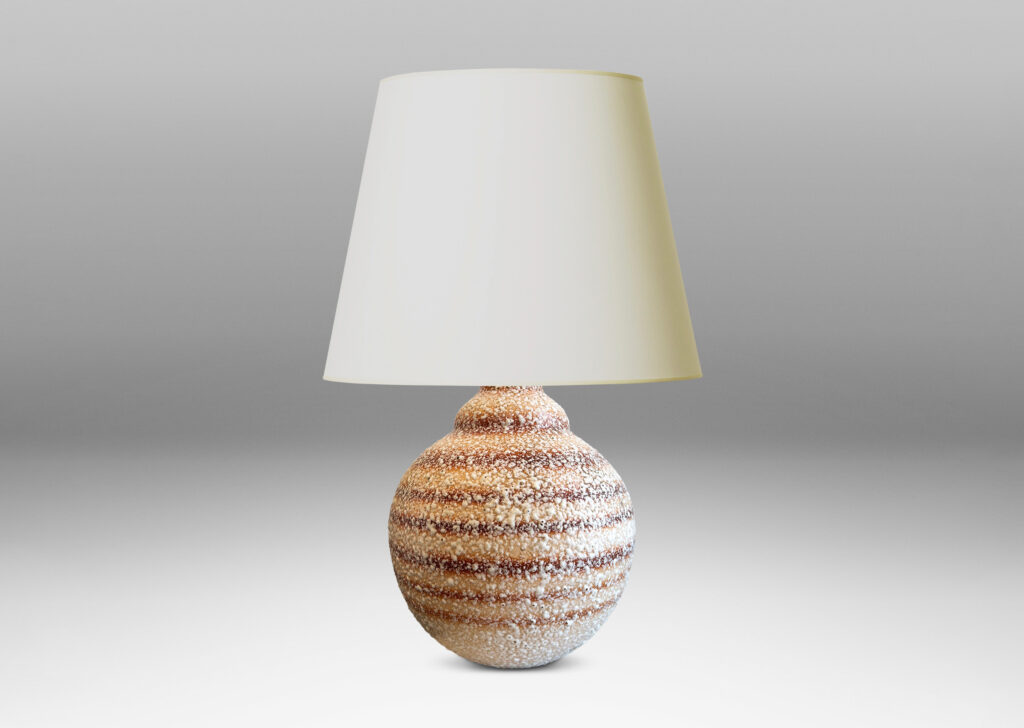 Gallery BAC globe form with calabash-like neck, in ombre tan and brown horizontal banding, with white “crispé” style overglaze