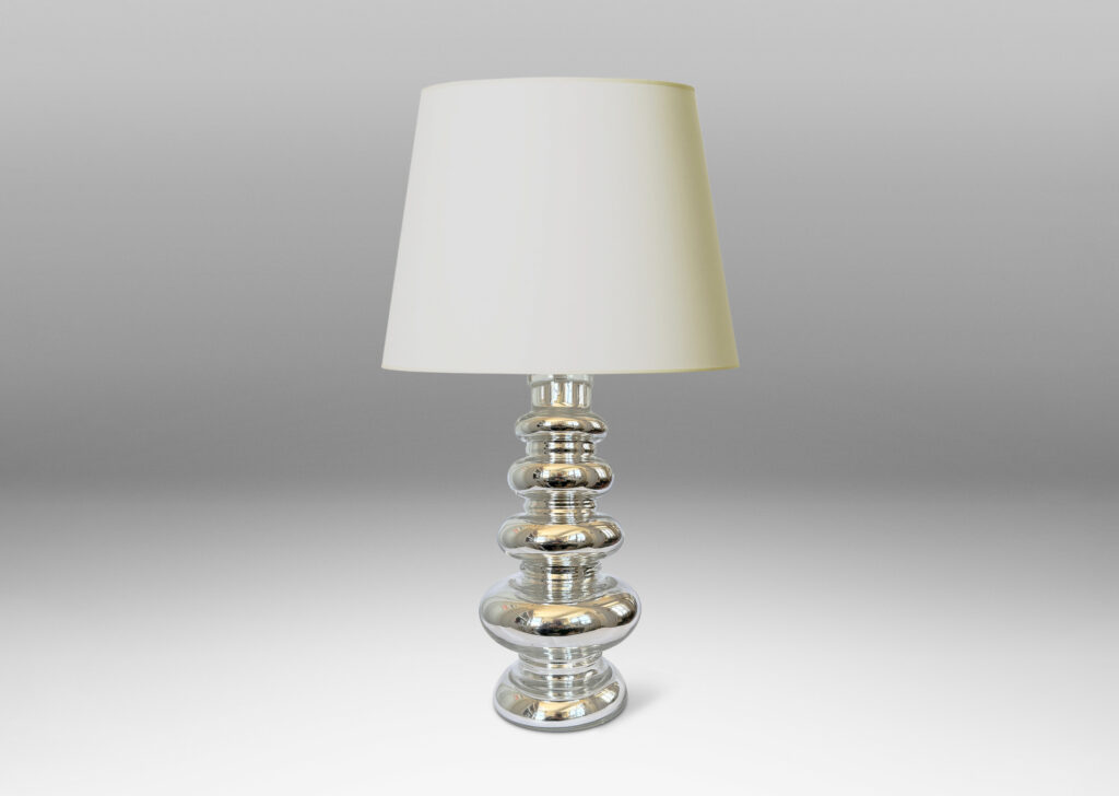 Gallery BAC tiered bun forms with a silver mirrored back