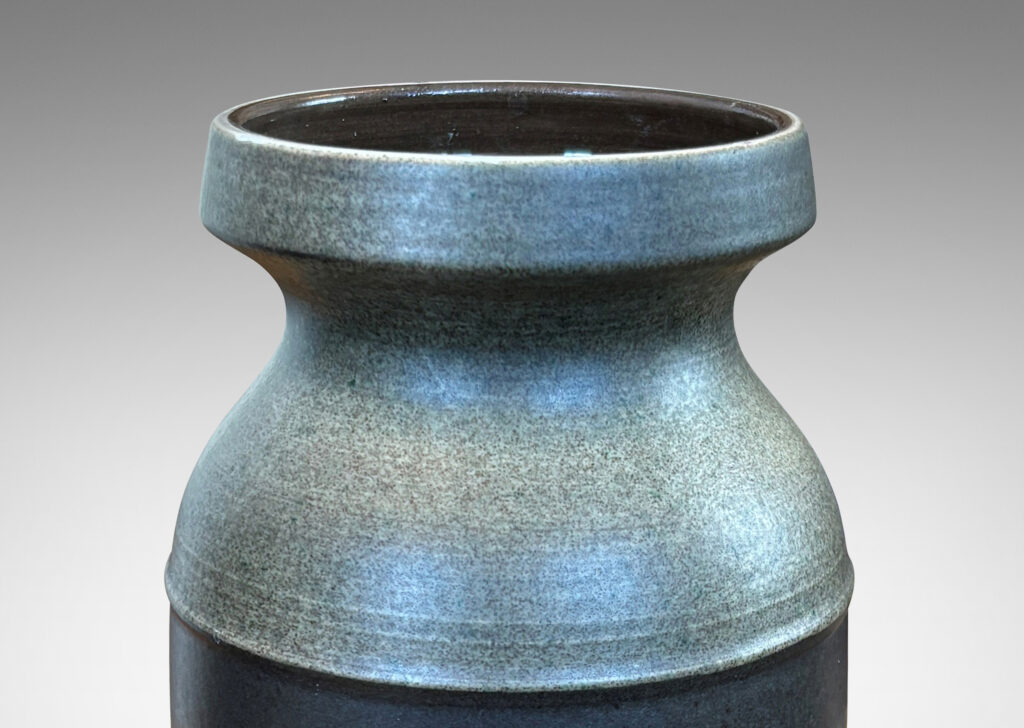 Gallery BAC cylindrical form with rounded corners and notched mouths, glazed in dark brown and gray