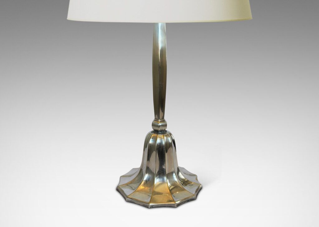 Gallery BAC swelling six-sided stand, with a fluted bell-form base; silver plate