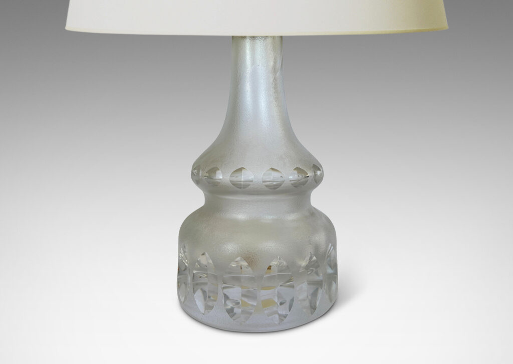 Gallery BAC tiered pawn forms with sand-blasted finish, ornamented with cut leaf-shaped facets