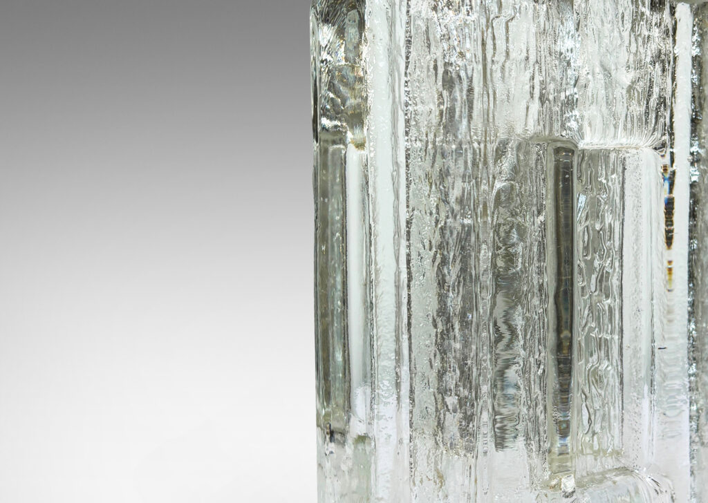 Gallery BAC rectangular panels with inset blocks and textud backs, glass