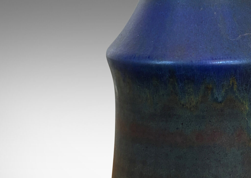 Gallery BAC coved tier bottle-like form, glazed in a gray wash