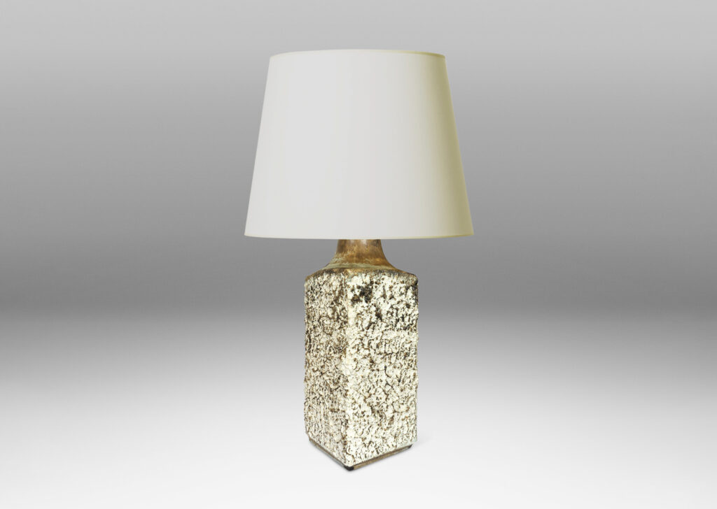 Gallery BAC square pillar form with sloping cap and rustic texture, in matte white and brown