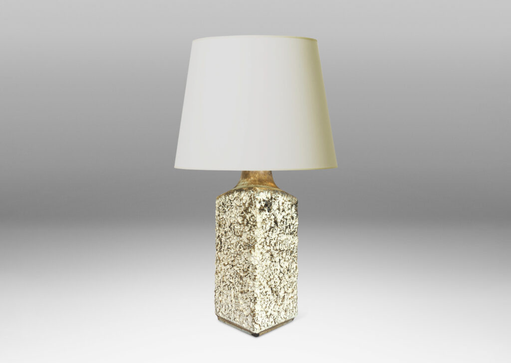 Gallery BAC square pillar form with sloping cap and rustic texture, in matte white and brown