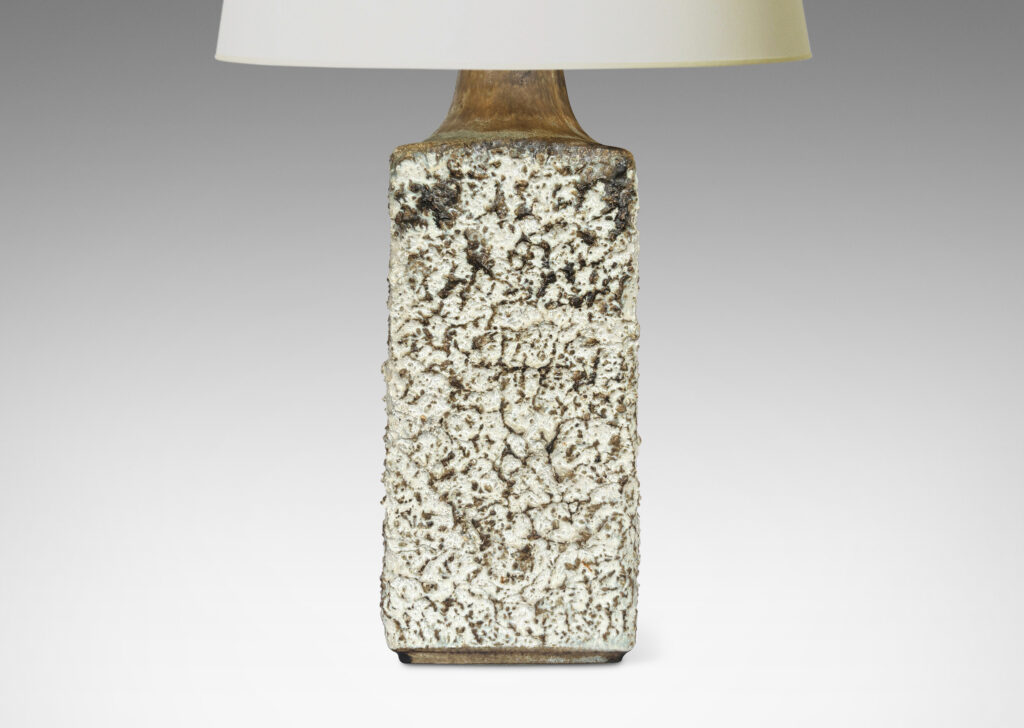 Gallery BAC square pillar form with sloping cap and rustic texture, in matte white and brown