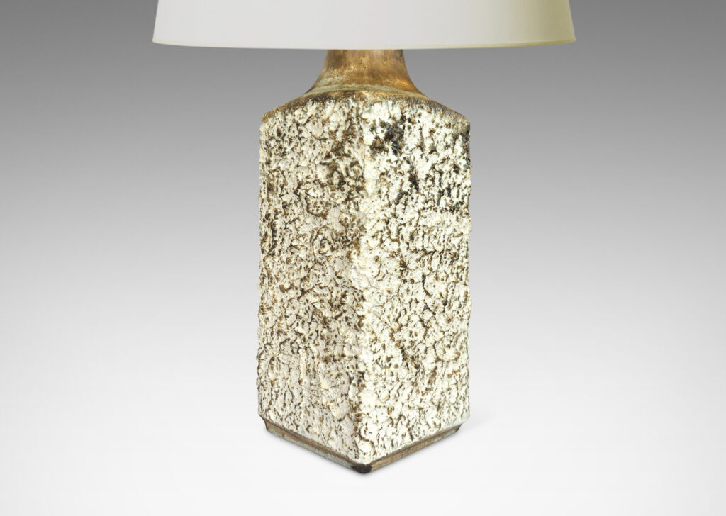 Gallery BAC square pillar form with sloping cap and rustic texture, in matte white and brown
