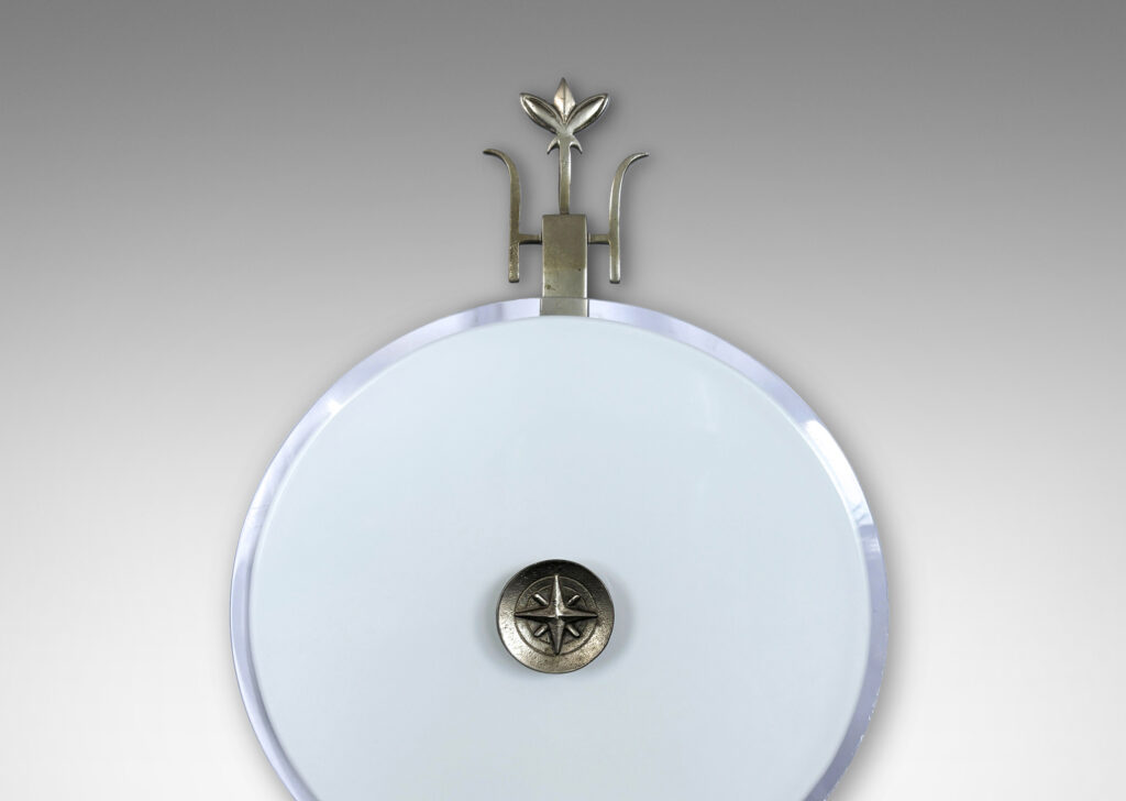 Gallery BAC simple double sockets with disk backplate and stylized foliate finials, with disk shades