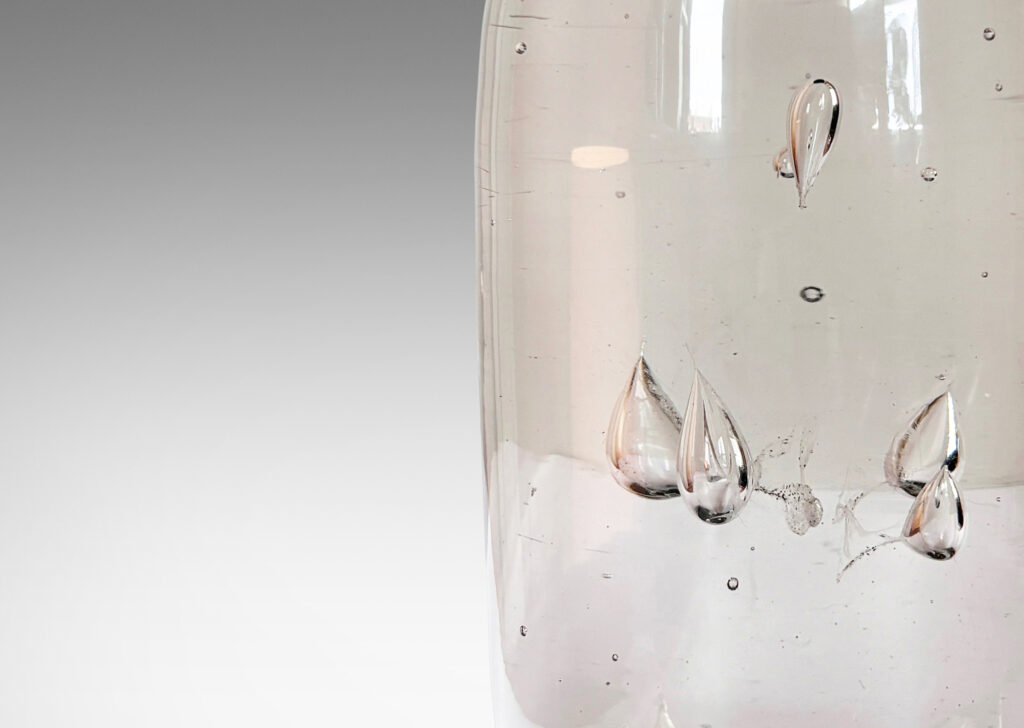 Gallery BAC ovoid base in artisanal glass with engaged bubbles, crystal and brass