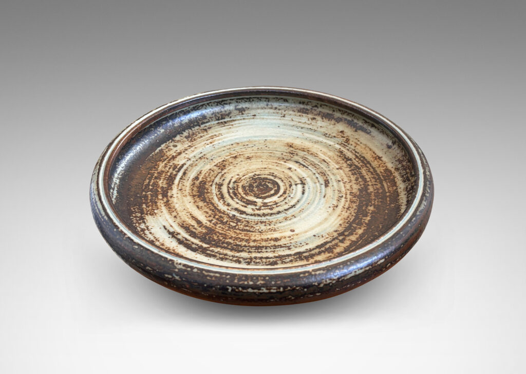 Gallery BAC low organically modeled curving sides and a handsome brown and pale gray “Sung” glaze