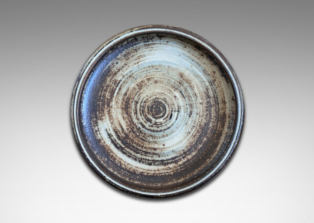 Gallery BAC low organically modeled curving sides and a handsome brown and pale gray “Sung” glaze