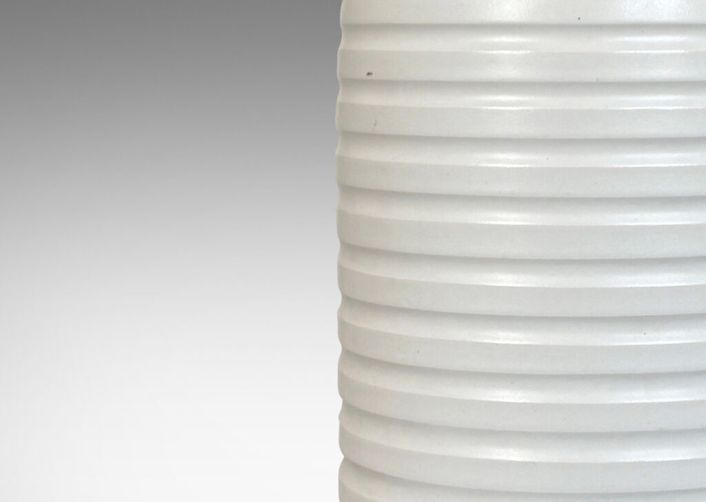 Gallery BAC horizontally fluted cylindrical form with rounded edges in an eggshell white