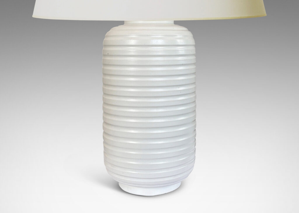 Gallery BAC horizontally fluted cylindrical form with rounded edges in an eggshell white