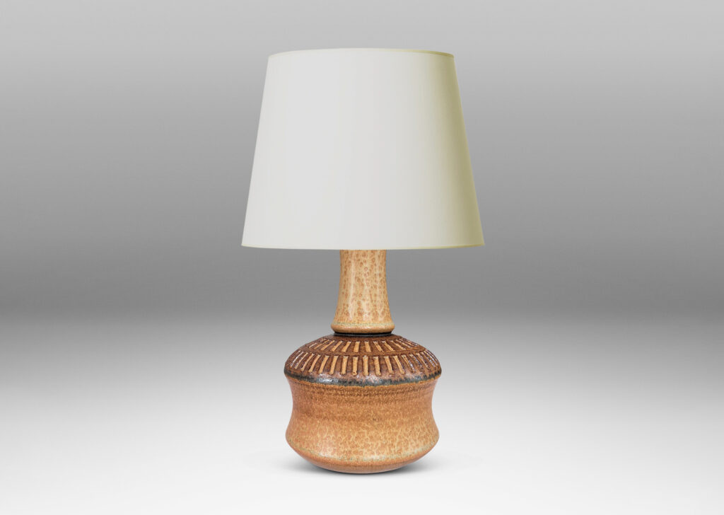 Gallery BAC drum forms with tall necks and intaglio reeded ring around shoulders, glazed in tan and brown