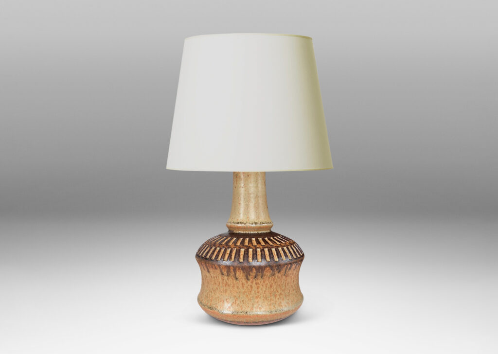 Gallery BAC drum forms with tall necks and intaglio reeded ring around shoulders, glazed in tan and brown