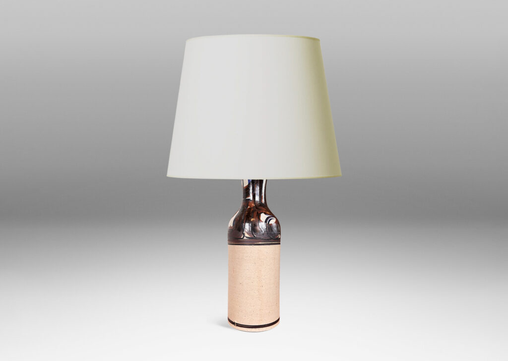 Gallery BAC arge bottle-like form with rounded shoulders and flared neck, in speckled pale gray ceramic